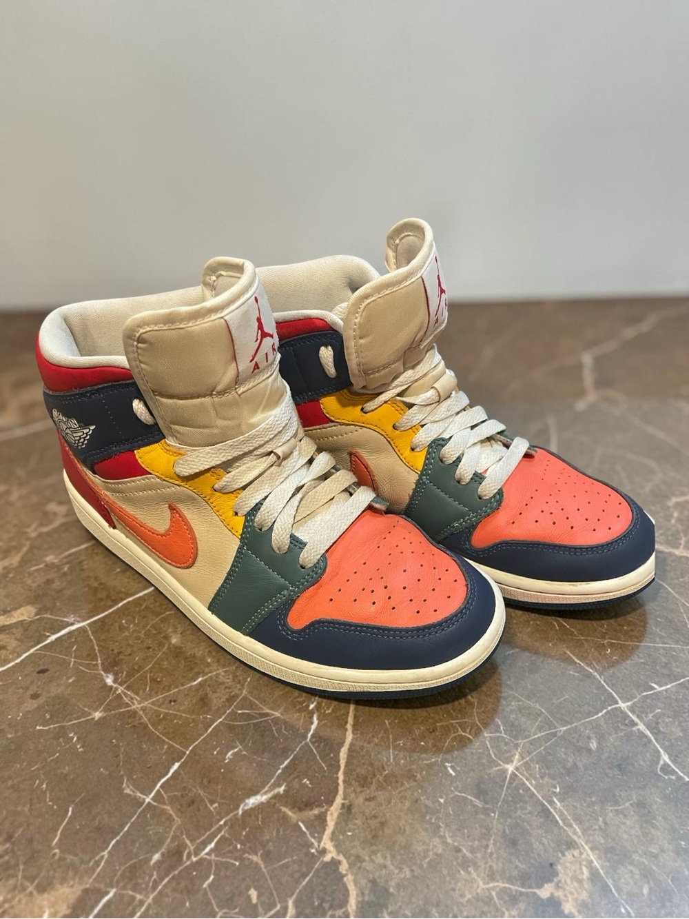 Nike Air Jordan 1 Mid SE 'Multi-Color' DN3738-400 Women’s Size 8